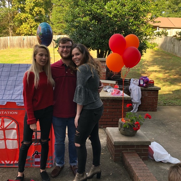 Meet your Posher, Sarah - Picture 3 of 8